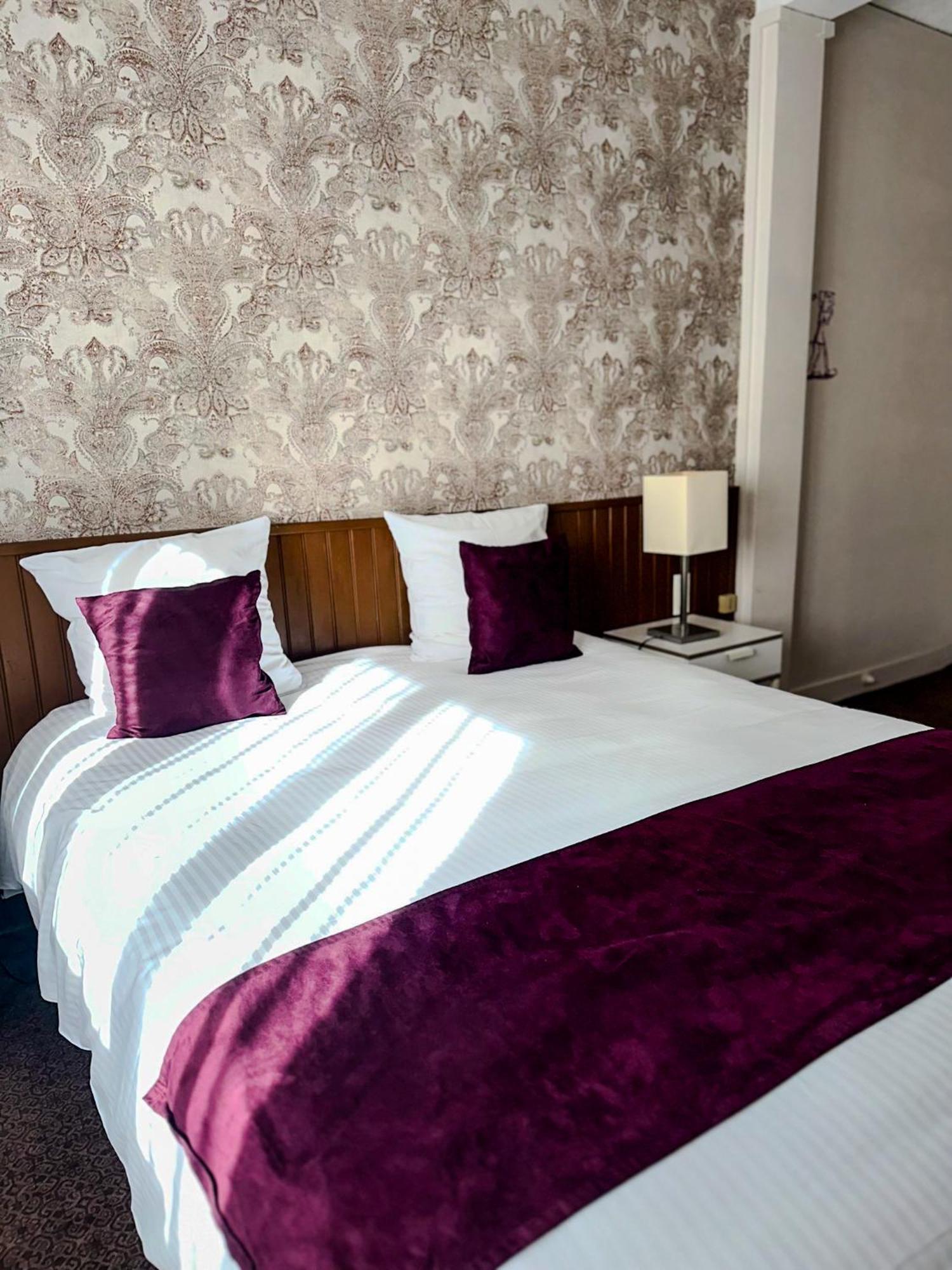 Logis Hotel-restaurant La Coupe D'or 3* Lisieux